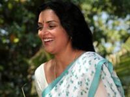 രതിചേച്ചിയ്ക്ക് 25 പവന്റെ അരഞ്ഞാണം!