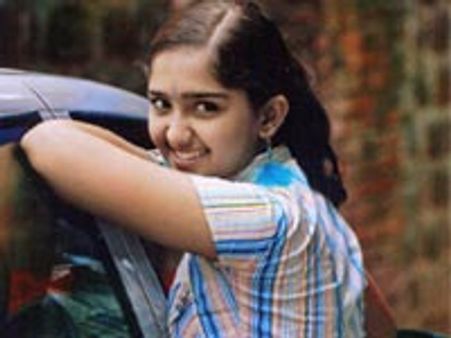 ഗ്ലാമറിനോട് മുഖം തിരിയ്ക്കില്ല: സനുഷ