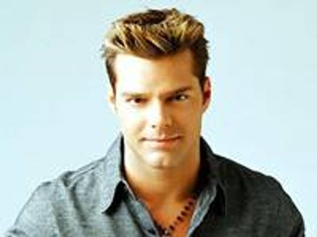 റിക്കി മാര്‍ട്ടിന് സ്വവര്‍ഗരതിക്കാരുടെ ആദരം