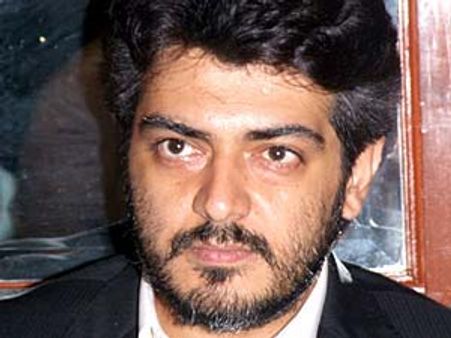 അജിത്തിന് പുതിയ ഐഡിയ; വിമാനം വാങ്ങുന്നു!