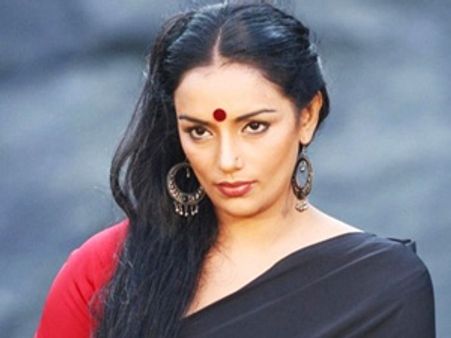 ശ്വേതയുടെ വരന്‍ വള്ളത്തോളിന്റെ കൊച്ചുമകന്‍