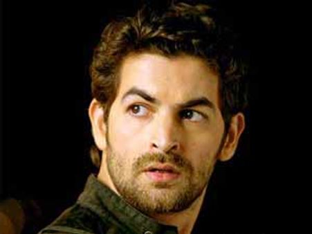 അസിനെച്ചേര്‍ത്തു കഥമെനയരുത്: നീല്‍