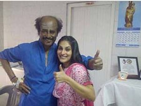 രജനിയുടെ ചിത്രം; ധനുഷ് പുലിവാല് പിടിച്ചു
