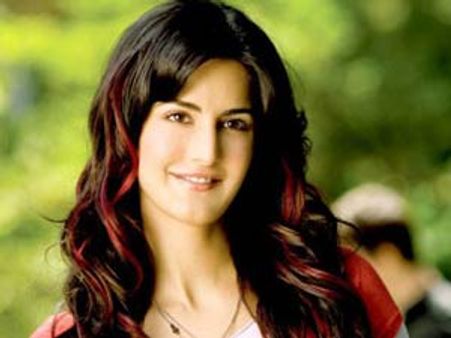 മഴദൈവങ്ങള്‍ ചതിച്ചു, കത്രീനയുടെ വീട് ചോരുന്നു