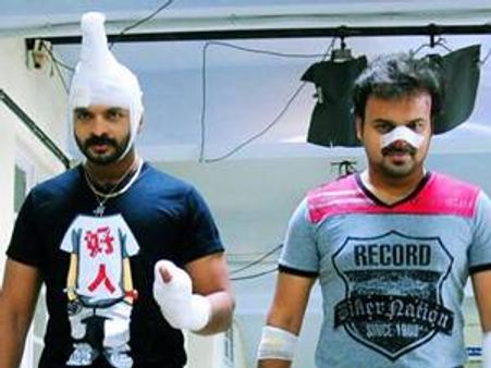 പുതിയ ഗുലുമാലുകളുമായി ചാക്കോച്ചനും ജയസൂര്യയും