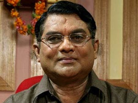 താരരാജാക്കന്മാരേ നിങ്ങള്‍ നഗ്നരാണ്