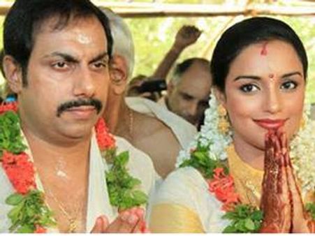 പ്രതിഭകളുടെ വഴിമുടക്കുന്ന വിവാഹം