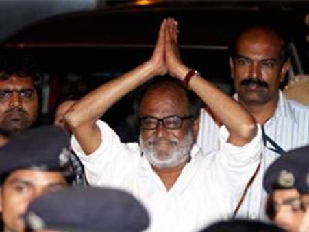 'അണ്ണന്‍ വന്താച്ച്' ആരാധകര്‍ ആഘോഷത്തില്‍