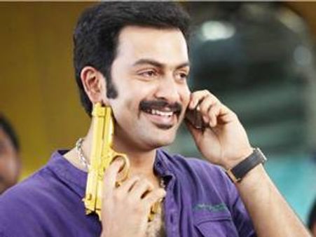 കോമഡി ട്രാക്കില്‍ പൃഥ്വി-ദിലീപ് ഏറ്റുമുട്ടല്‍