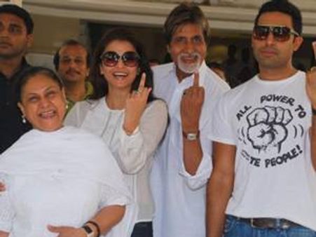 ബച്ചന്‍ കുടുംബത്തിന് 10ലക്ഷത്തിന്റെ ഗാനോപഹാരം