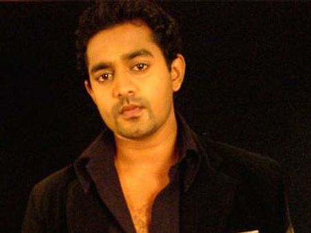 ആസിഫ് അലിയെ പൃഥ്വി ചൊടിപ്പിച്ചു