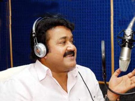 ഇത്തവണ മോഹന്‍ലാല്‍ പാടുന്നത് ഇംഗ്ലീഷില്‍