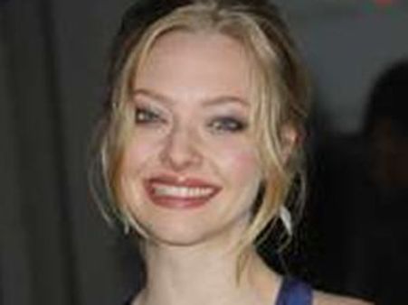 നായയെ പുരുഷനാക്കിയ ഇംഗ്ലീഷ് നടി