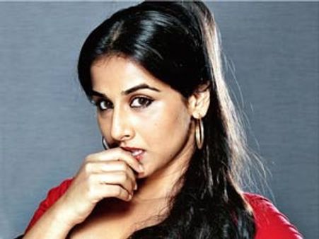 വണ്ണം വച്ചപ്പോള്‍ വിദ്യ ഡേര്‍ട്ടിയായെന്ന് ഷാഹിദ്