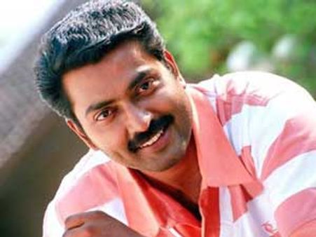 നരേന്‍ കുങ്ഫു പഠിക്കുന്നു