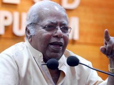 മോഹന്‍ലാല്‍ കപട വിനയം കാണിക്കുന്നു: തിലകന്‍
