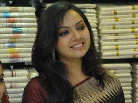 സംവൃതയെ ആരൊക്കെയോ തഴയുന്നു?