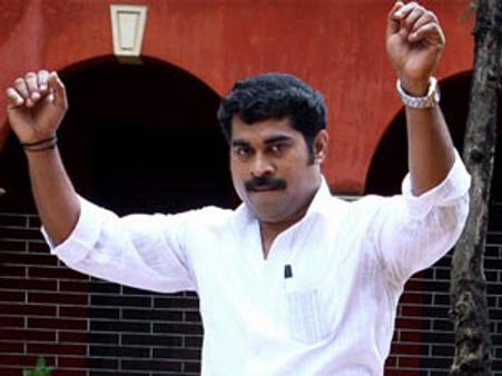 ഫീമെയില്‍ ഉണ്ണികൃഷ്ണനായി സുരാജ്