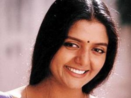 കുടുംബം സഹായിക്കുന്നില്ല: ഭാനുപ്രിയ