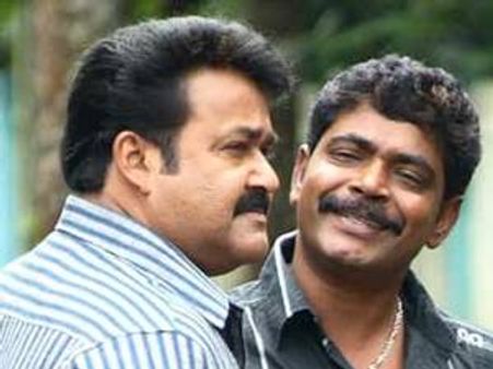 ആന്റണി പെരുമ്പാവൂര്‍ ക്രൂശിക്കപ്പെടുന്നു?