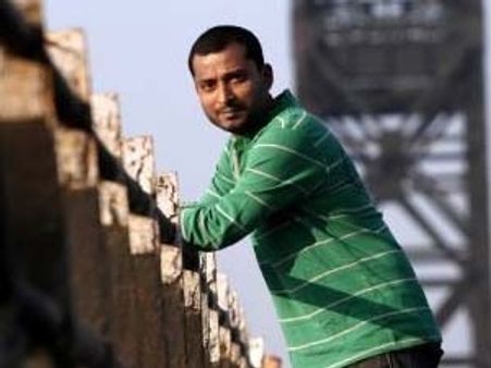 അന്‍വര്‍-ദുല്‍ഖര്‍ ടീം ചിത്രം ഉസ്താദ് ഹോട്ടല്‍