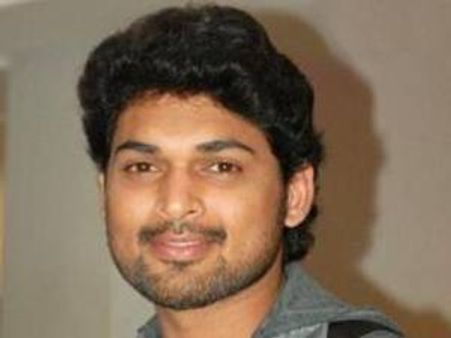 അജ്മല്‍ മലയാളസിനിമയില്‍ നിന്ന് ഔട്ടായോ?