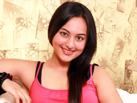 വിദ്യയെ പോലെ ആവില്ല: സോനാക്ഷി