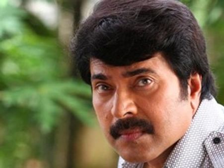 മമ്മൂട്ടിയ്ക്ക് പ്രണയം തലയ്ക്ക് പിടിയ്ക്കുന്നു