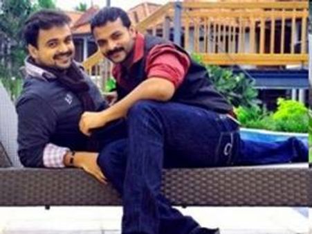 ഷാഫിയെത്തുന്നു മൂവര്‍ സംഘവുമായി