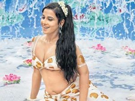 ഡേര്‍ട്ടി പിക്ചര്‍ പാകിസ്താനില്‍ നിരോധിച്ചു