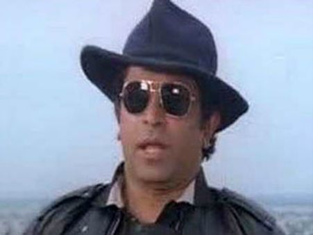 പവനായി ശവമാകാതെ തിരിച്ചുവരുന്നു