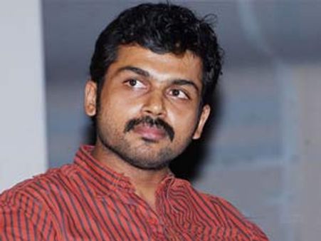 ആനപ്പേടിയില്‍ കാര്‍ത്തിയും അനുഷ്‌ക്കയും