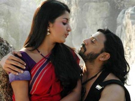 മന്പട്ടിയാന്‍ മീര ജാസ്മിനെ രക്ഷിക്കുമോ?