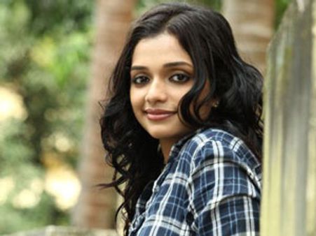 രഞ്ജിത്തിന്റെ 'ലീല'യാവാന്‍ ആന്‍ അഗസ്റ്റിന്‍