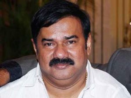 മണി പോകുന്ന കളിയ്ക്ക് പിള്ളയില്ല?