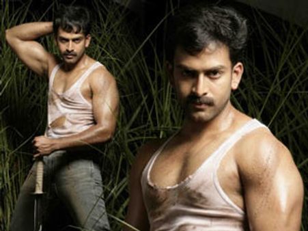 ഫൈറ്റ് മാസ്റ്ററായി പൃഥ്വിയെത്തുന്നു