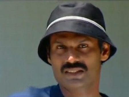 സില്‍സിലയെ ഒതുക്കാന്‍ ശ്രമിച്ച റിപ്പോര്‍ട്ടര്‍