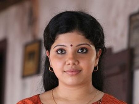 സിനിമ സീരിയല്‍ താരം കൃപ വിവാഹിതയാവുന്നു