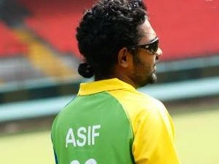 ടീമില്‍ നിന്ന് ആസിഫിനെ പുറത്താക്കിയതോ?