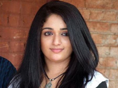 സുജ കാര്‍ത്തികയും ദിലീപും കാരണക്കാര്‍?