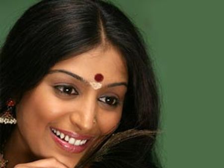 പത്മപ്രിയയെ ബംഗാളി സിനിമ വിളിക്കുന്നു.