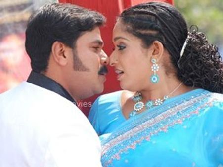 ചുംബനരംഗം കാവ്യ ഒഴിവാക്കണമായിരുന്നു