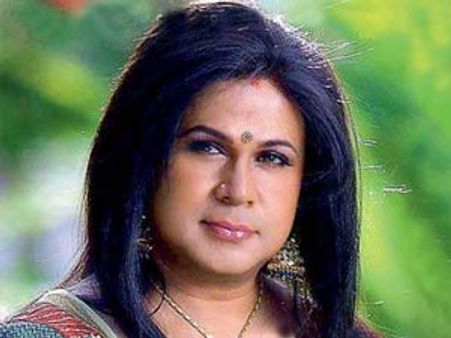 ആരെയും മോഹിപ്പിയ്ക്കുന്ന മായാമോഹിനി