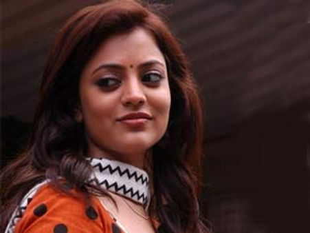 ഓരോ ചുംബനത്തിനും പ്രതിഫലം വാങ്ങുന്ന നടി