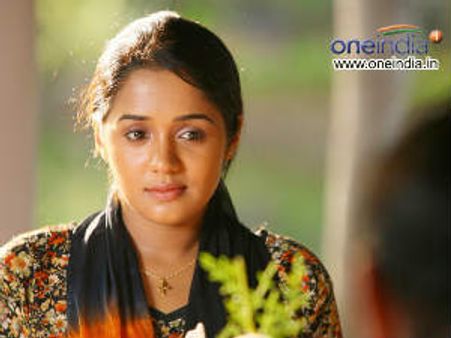 എന്തിന് കൊല്ലുന്നു? എന്തിന് മരിയ്ക്കുന്നു?