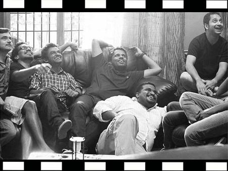 ആഷിക് അബു-34 മെയില്‍ കൊച്ചി