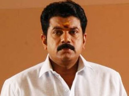 മുകേഷിന് പകരം ആര്?