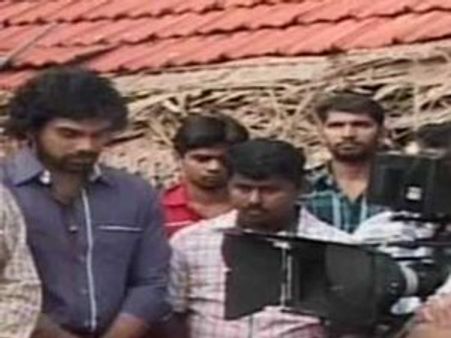 കരുമന്‍ കാശപ്പന്‍: ലാല്‍ ഫാന്‍സിന്റെ കഥ