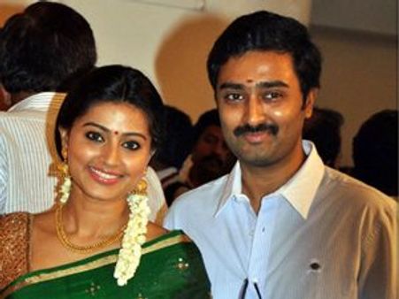 സ്‌നേഹ-പ്രസന്ന കല്യാണം വിറ്റുപോയി