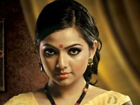 വിവാഹശേഷം സംവൃത ബ്രേക്ക് പറയും